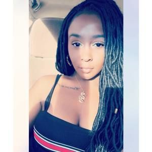 Meet your Posher, Amilca